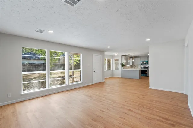 $2,500 | 3811 Woodbriar Drive, Houston, TX 77068