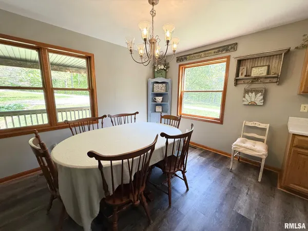$790,000 | 2368 Watt Hill Road, Murphysboro, IL 62966