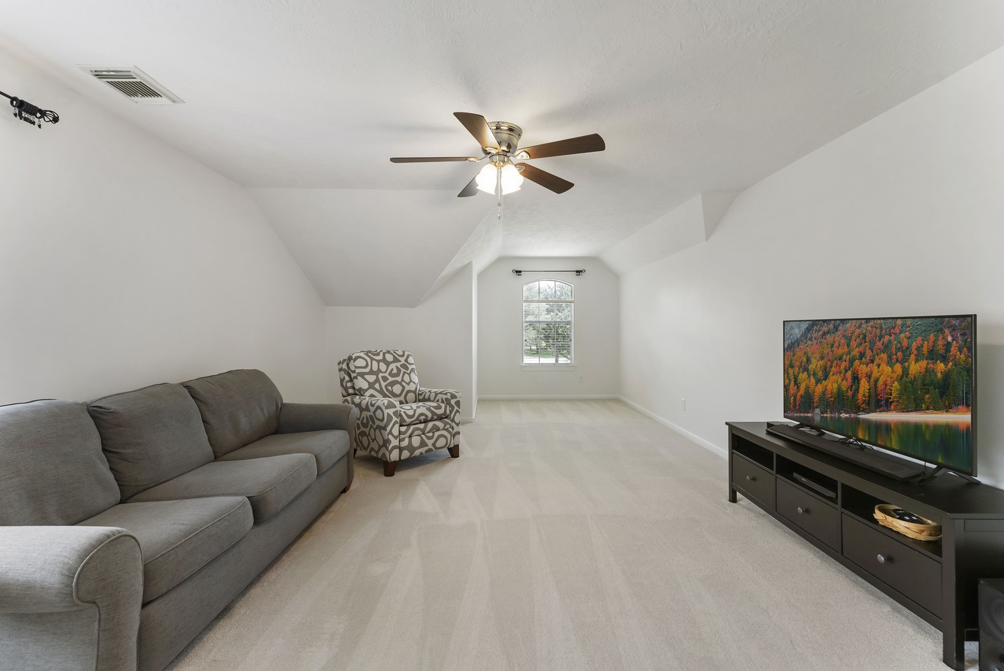 6643 Knollbridge Lane Spring, TX 77379 - Photo 21 of 50 This gameroom is large enough for a tv area and a pool table, gaming center and more.