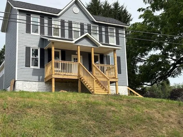 $425,000 | 4216 Highway 156, Avonmore, PA 15618