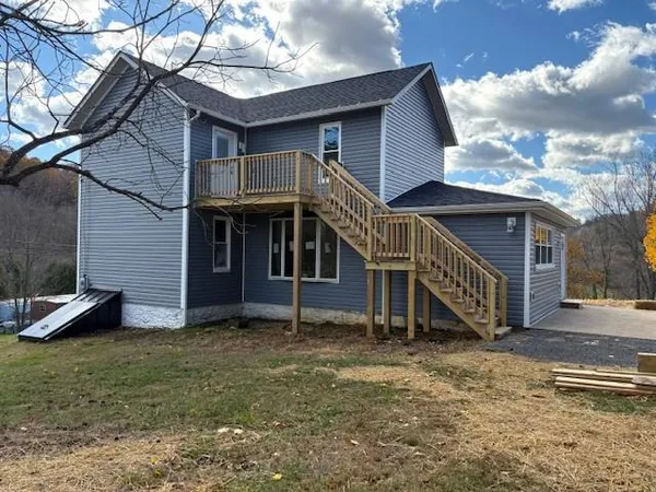$409,000 | 4216 Highway 156, Avonmore, PA 15618