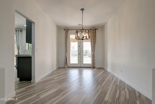 $2,799 | 2237 West Bonanza Lane, Phoenix, AZ 85085