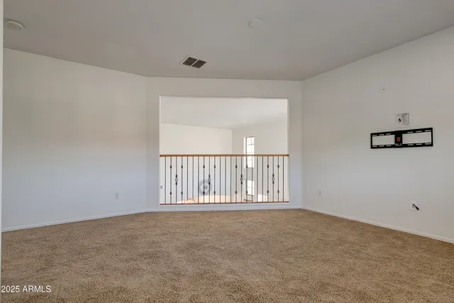 $2,799 | 2237 West Bonanza Lane, Phoenix, AZ 85085