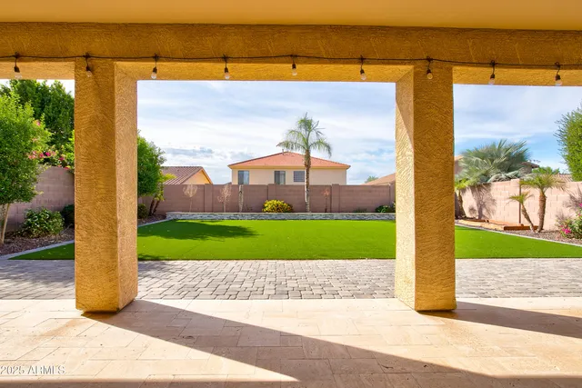 $2,799 | 2237 West Bonanza Lane, Phoenix, AZ 85085