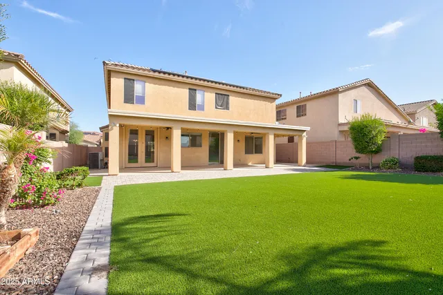 $2,799 | 2237 West Bonanza Lane, Phoenix, AZ 85085