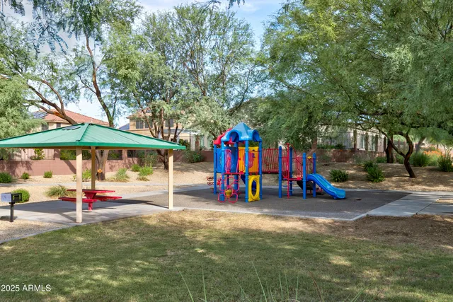 $2,799 | 2237 West Bonanza Lane, Phoenix, AZ 85085