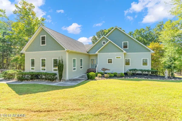 $885,000 | 209 Bucks And Doe Lane, La Follette, TN 37766