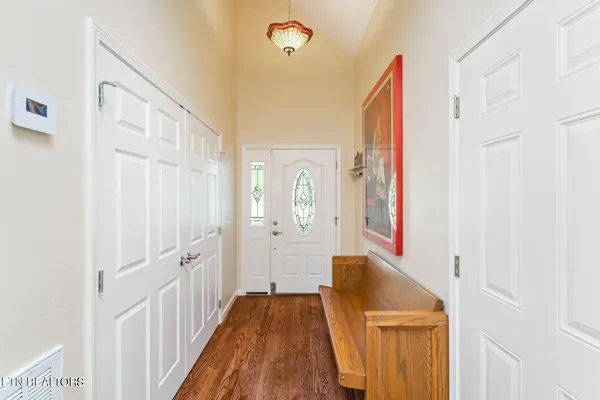 $885,000 | 209 Bucks And Doe Lane, La Follette, TN 37766