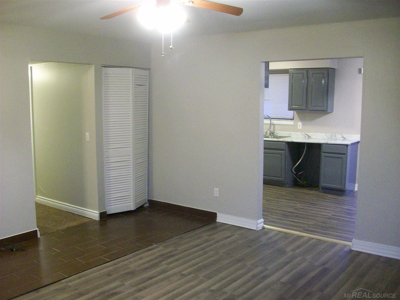 2627 Bridget Avenue Rochester Hills, MI 48307 - Photo 13 of 35
