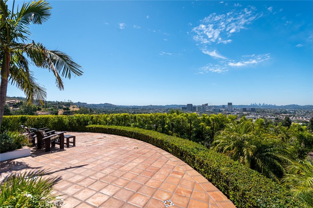 330 Kempton Road Glendale, CA 91202 - Photo 70 of 75 Gallery Image 70