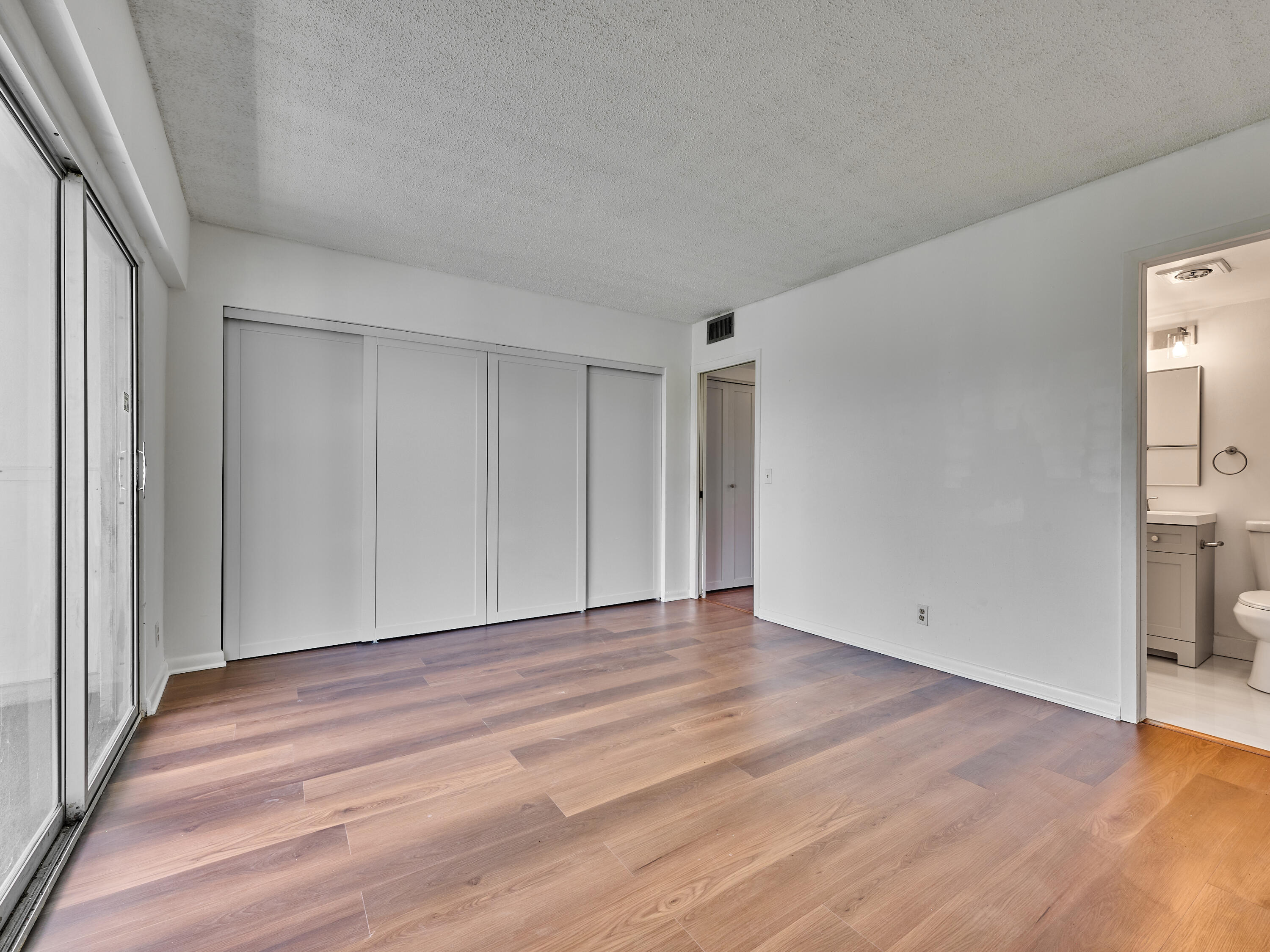 325 Mansfield Drive, Unit 325H Boca Raton, FL 33434 - Photo 9 of 17 Bedroom