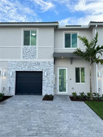 $2,700 | 656 Southeast 14th Court, Homestead, FL 33034