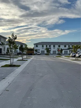 $2,700 | 656 Southeast 14th Court, Homestead, FL 33034