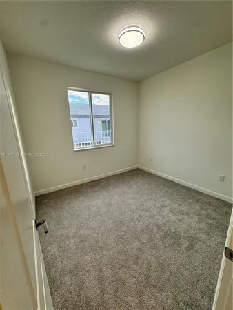 $2,700 | 656 Southeast 14th Court, Homestead, FL 33034