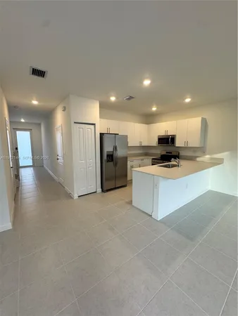 $2,700 | 656 Southeast 14th Court, Homestead, FL 33034