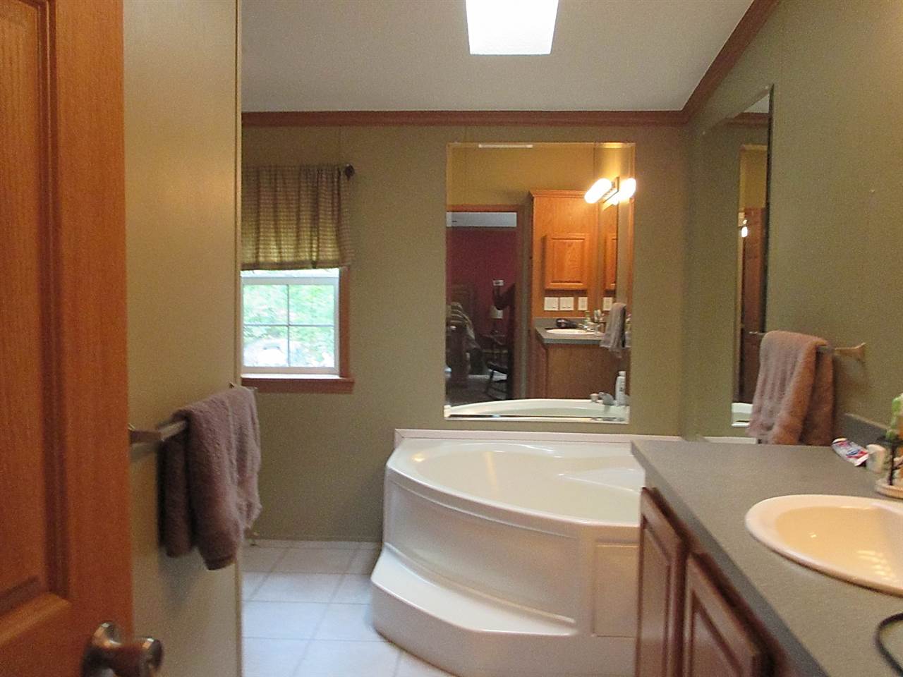 516 West Side Road Whitefield, NH 03598 - Photo 17 of 40