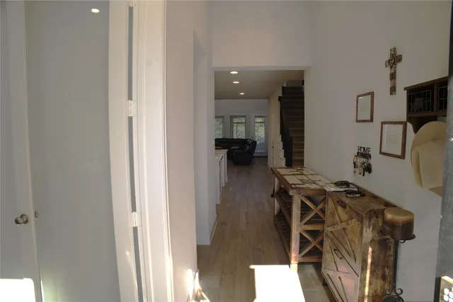 a view of a livingroom with furniture and storage