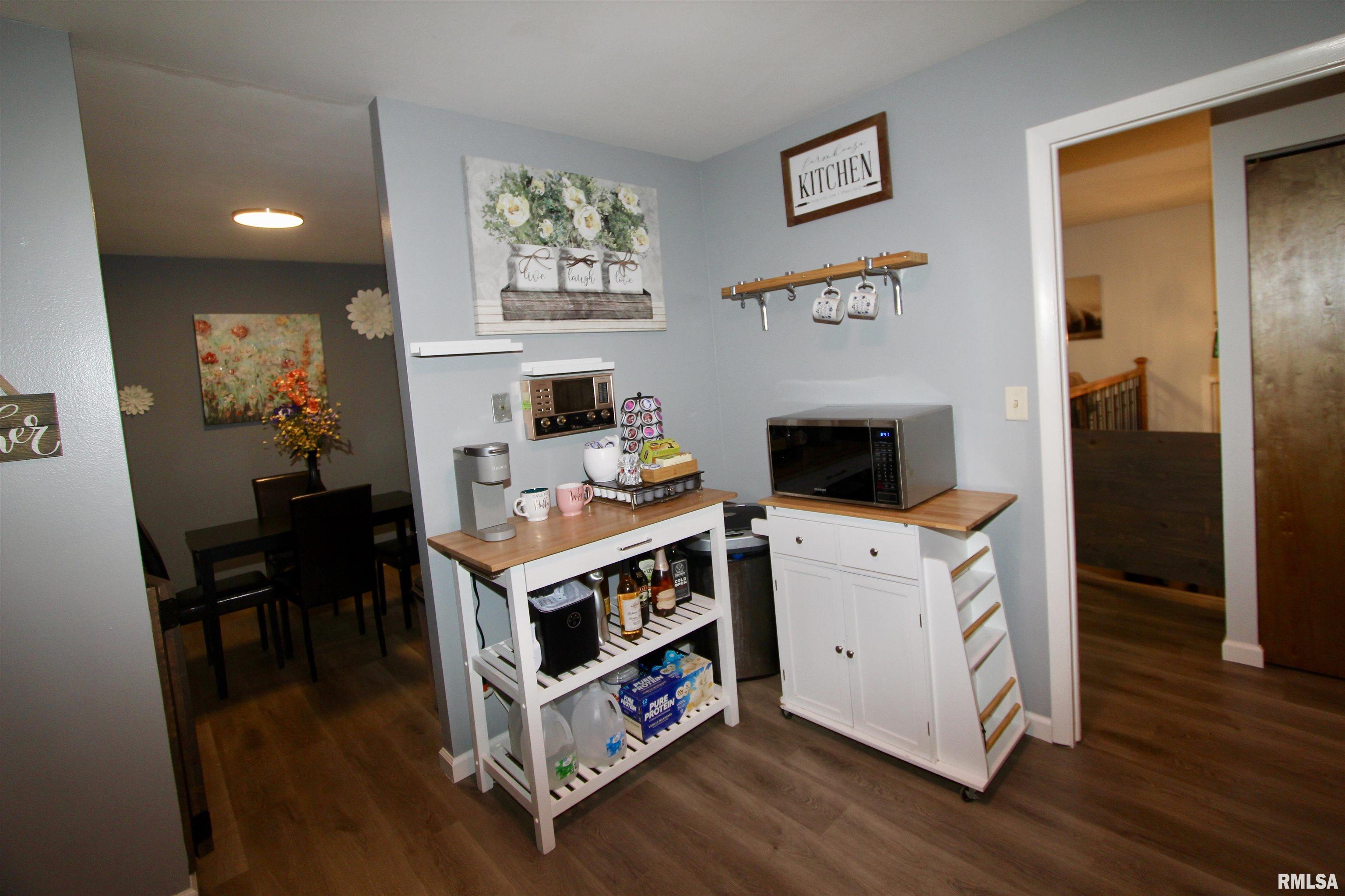 6108 North Hamilton Road Peoria, IL 61614 - Photo 23 of 83 Gallery Image 23