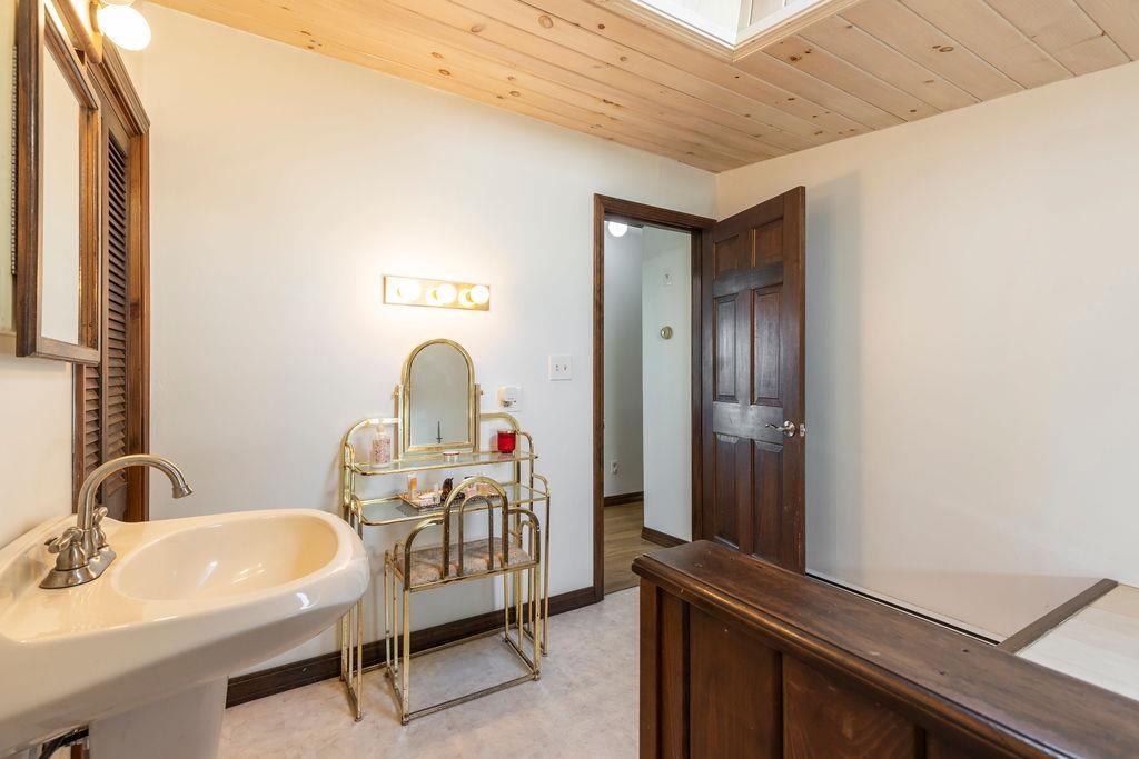 11-15 Ram Brook Road Newport, NH 03773 - Photo 33 of 60 Gallery Image 33