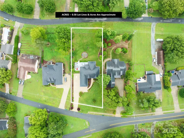 a view of a lake with outdoor space