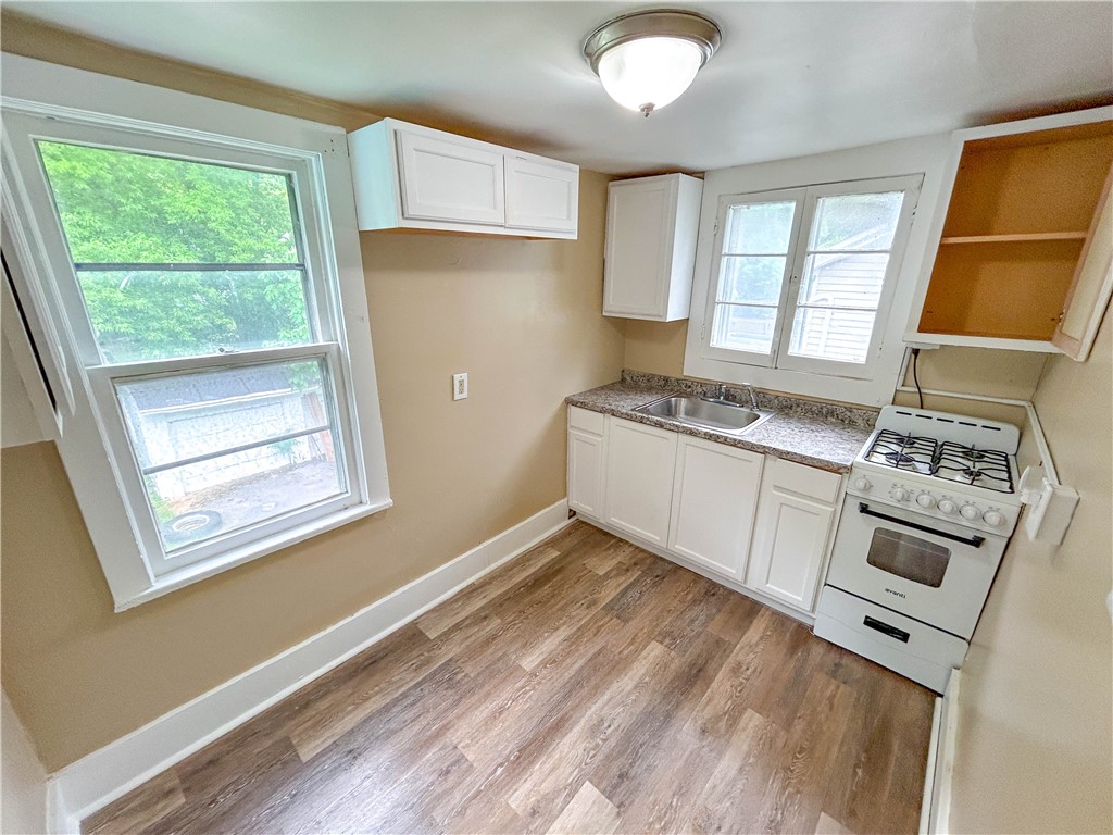 112 Winterroth Street Rochester, NY 14609 - Photo 3 of 17