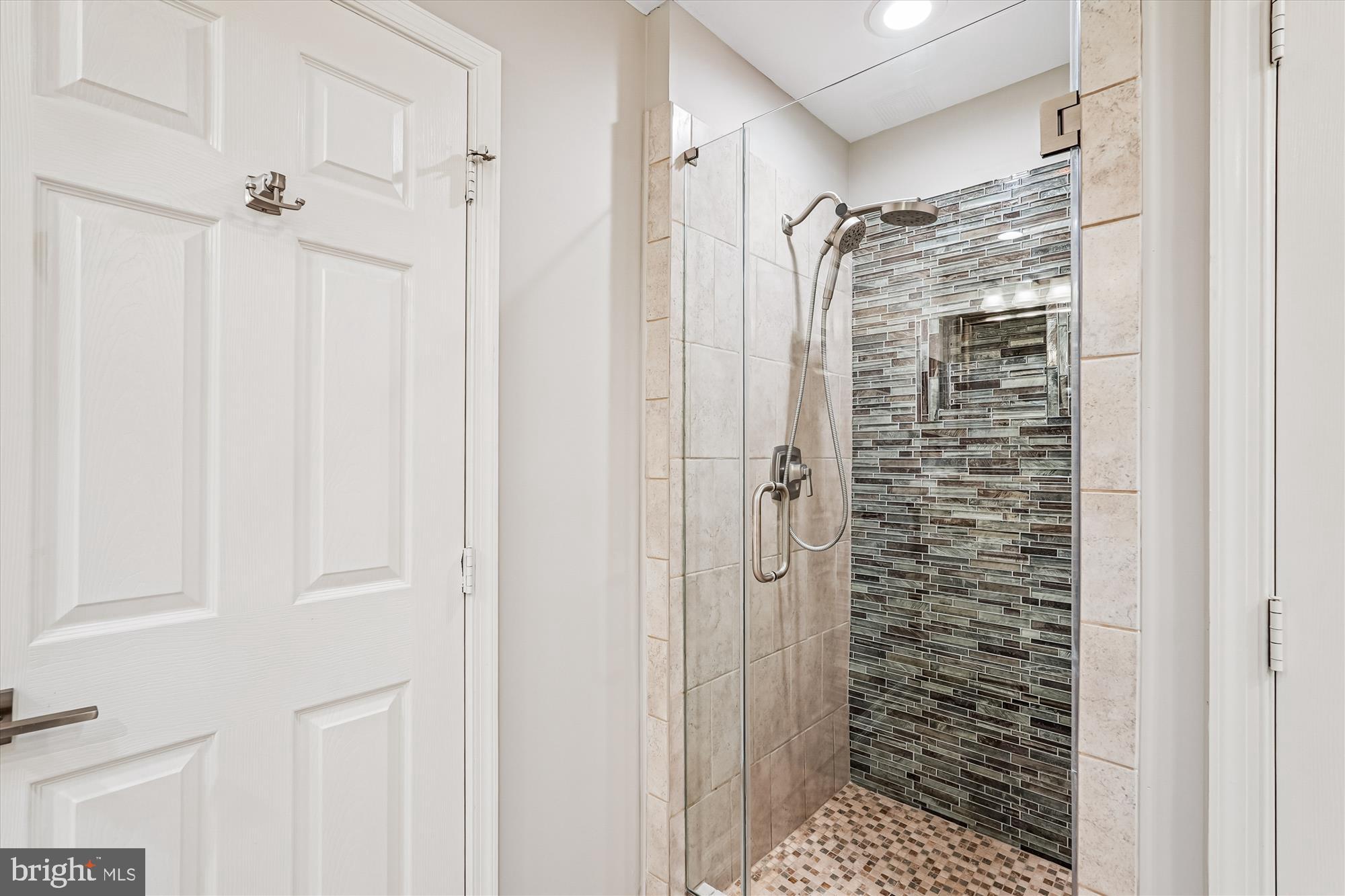 43439 Wild Dunes Square Leesburg, VA 20176 - Photo 42 of 51 Primary Bath