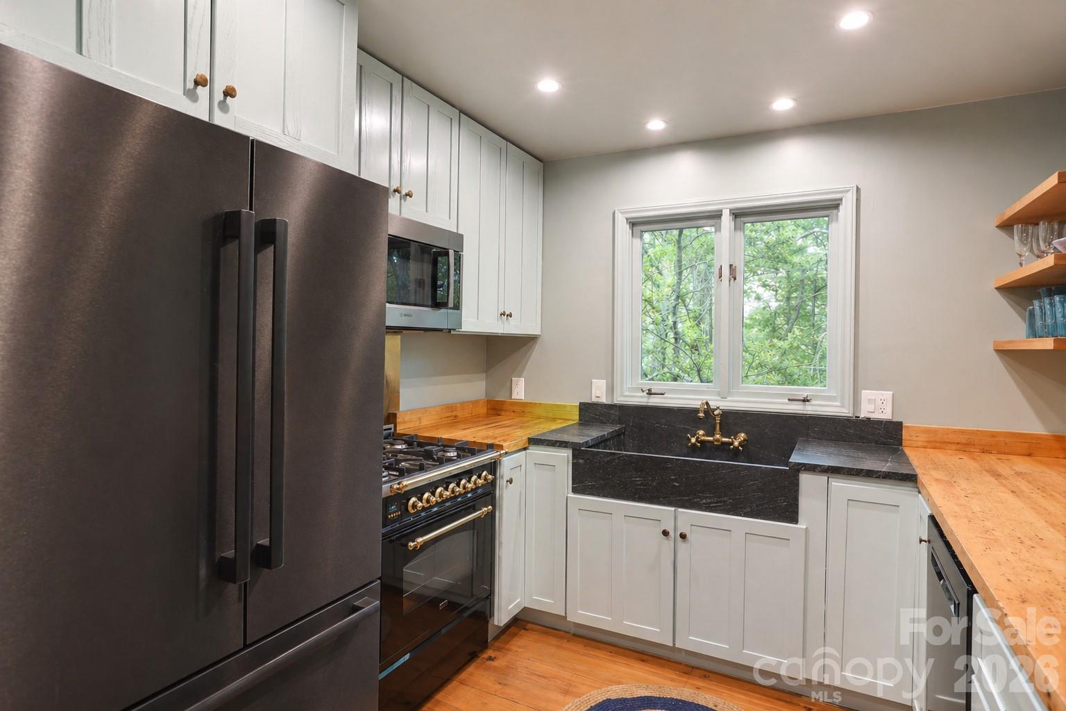 331 Quail Ridge Road Lake Lure, NC 28746 - Photo 7 of 40 Gallery Image 7