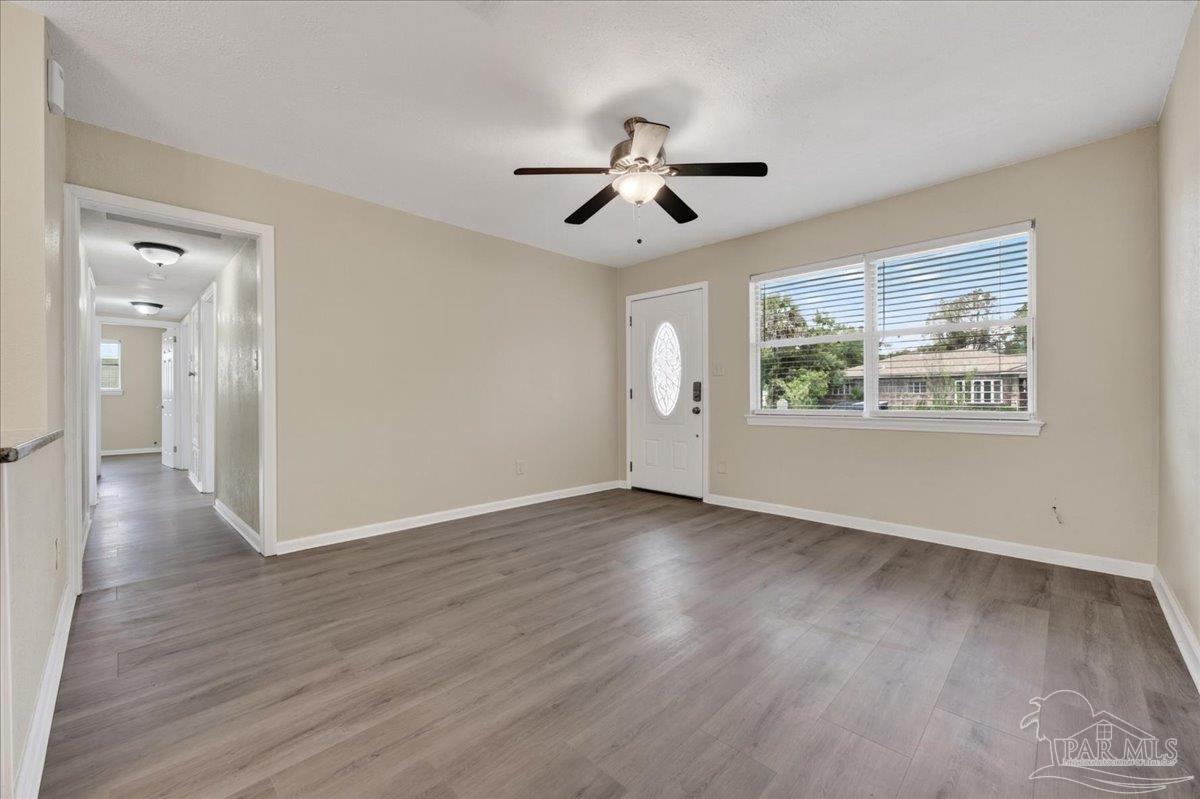 5 Benton Road Pensacola, FL 32506 - Photo 4 of 28 Gallery Image 4