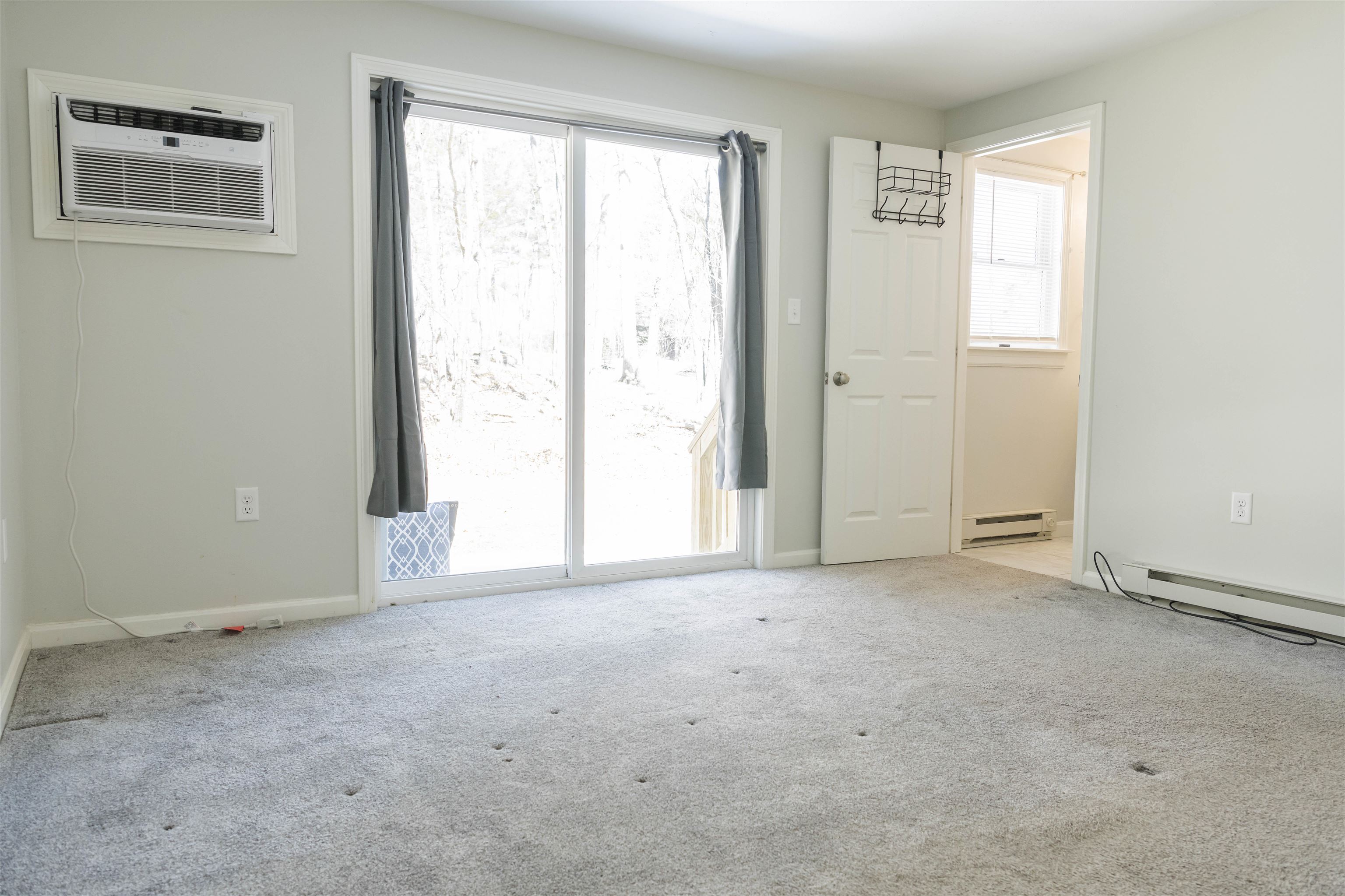 124 Rockingham Road Windham, NH 03087 - Photo 16 of 30