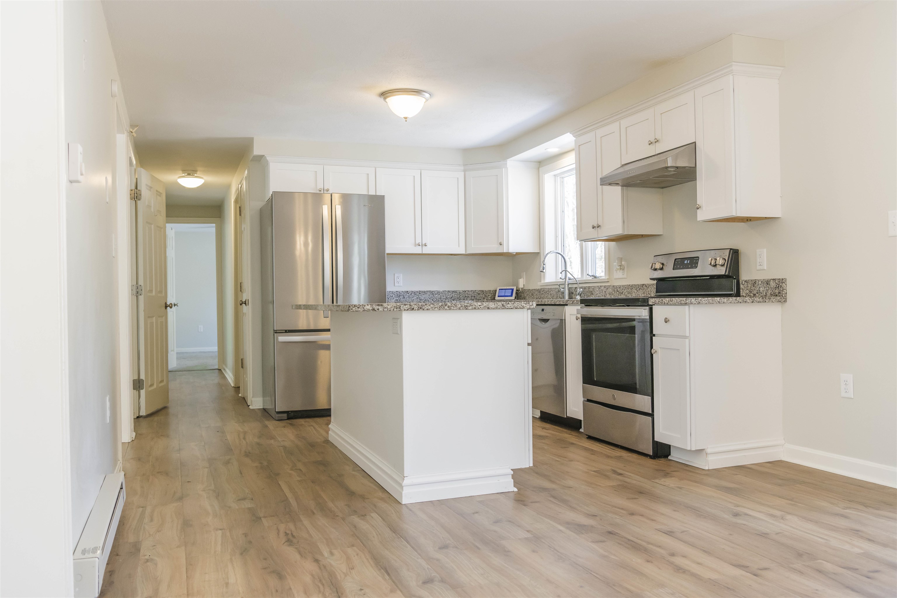 124 Rockingham Road Windham, NH 03087 - Photo 2 of 30