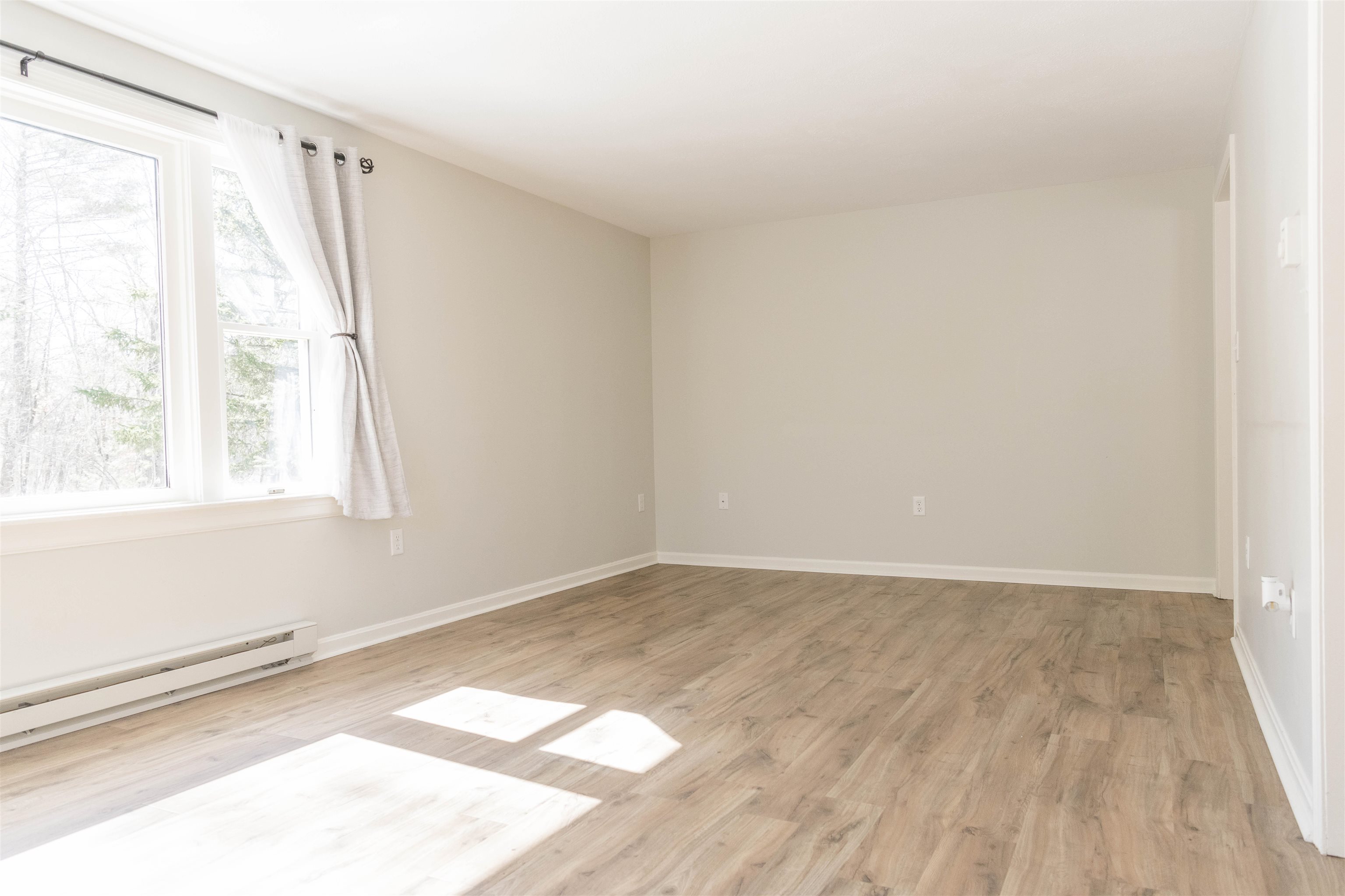 124 Rockingham Road Windham, NH 03087 - Photo 8 of 30