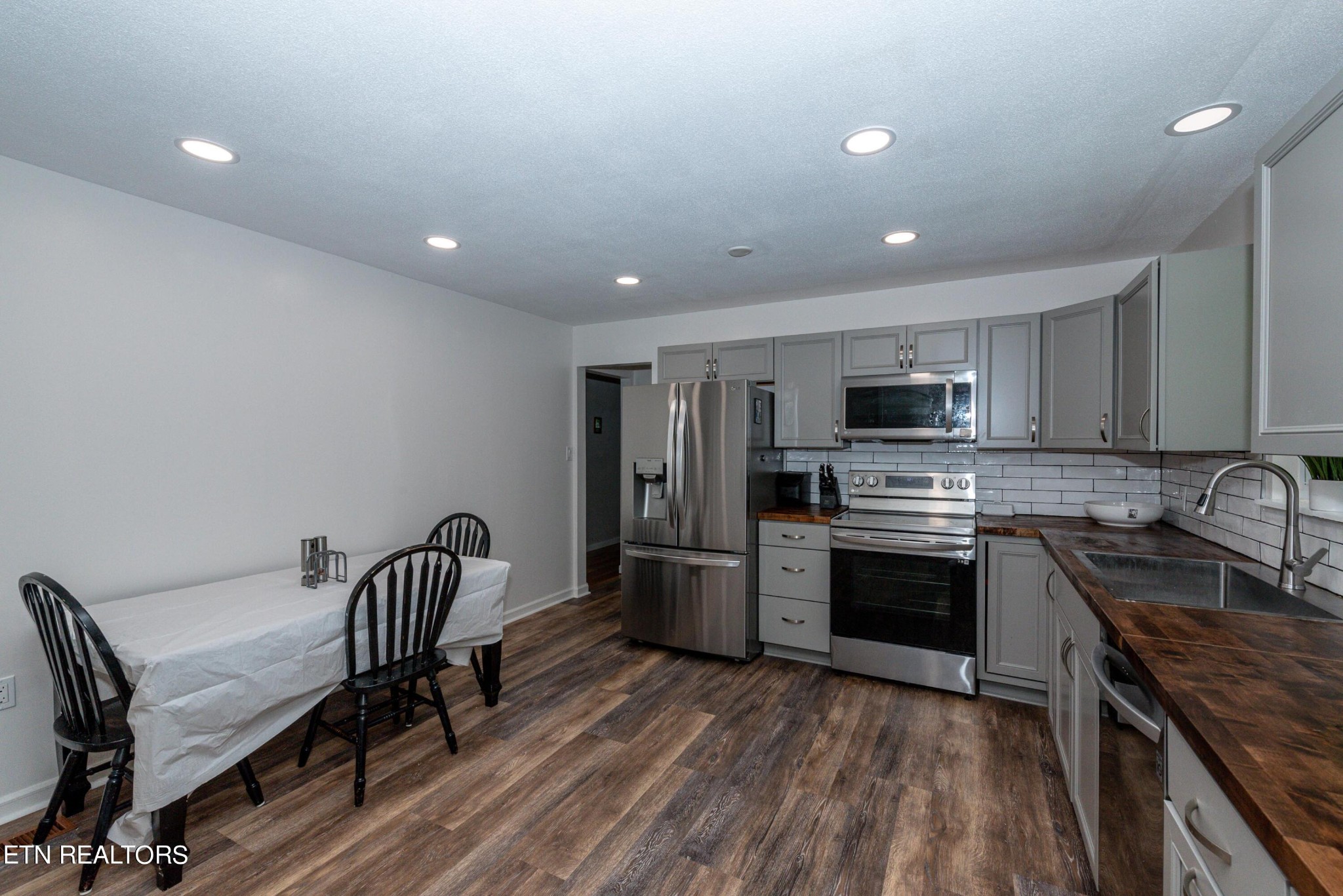 824 Murphy Road Sevierville, TN 37862 - Photo 9 of 31 Gallery Image 9