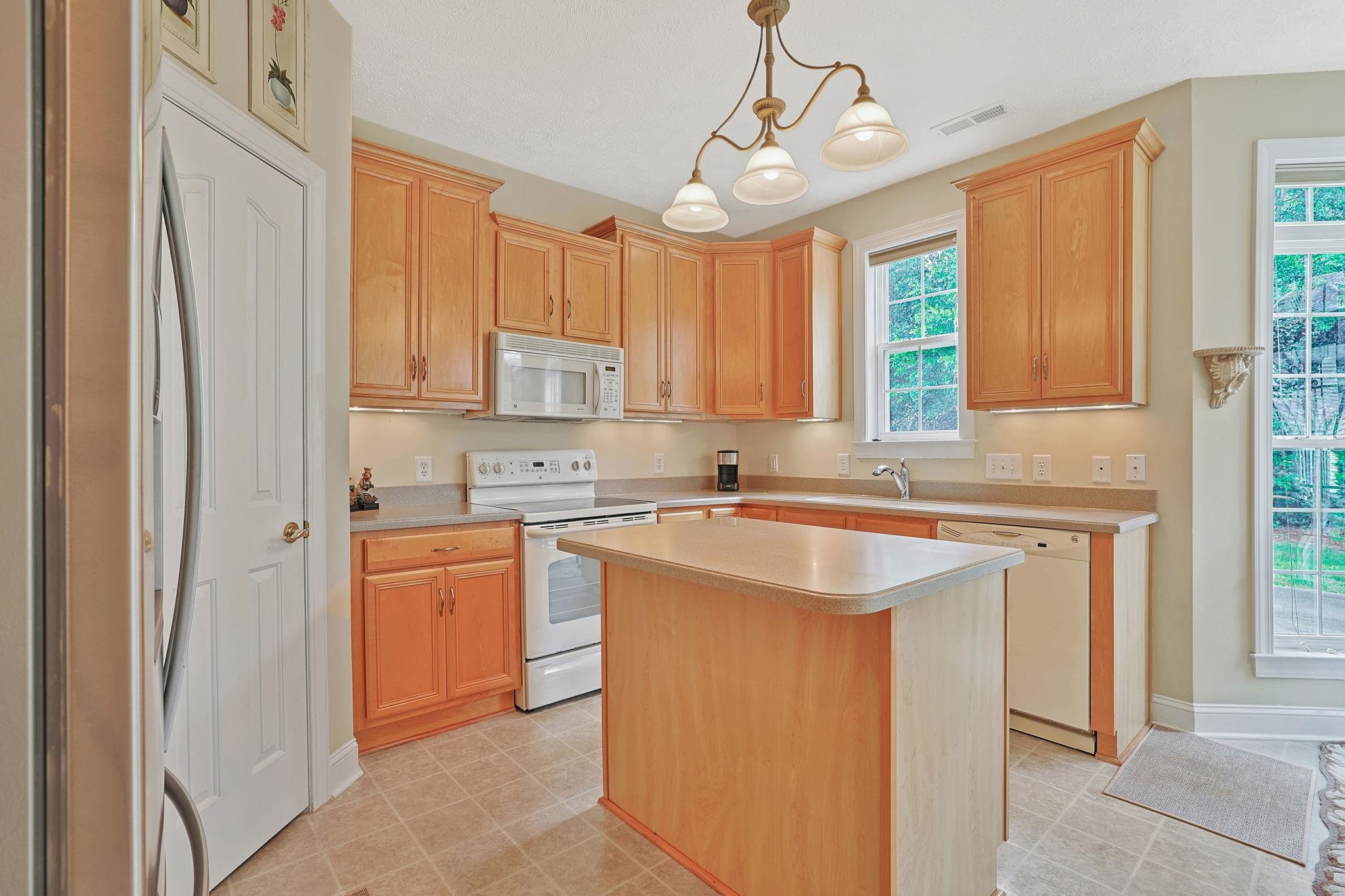 226 Laurel Bay Drive Murrells Inlet, SC 29576 - Photo 7 of 48