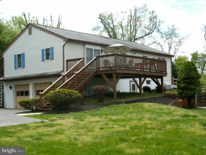 805 Shavertown Road Garnet Valley, PA 19060 - Photo 3 of 18 Deck