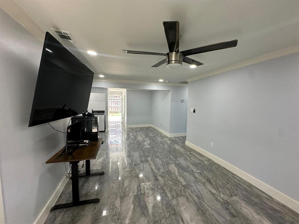 400 East Shady Grove Road Irving, TX 75060 - Photo 6 of 19