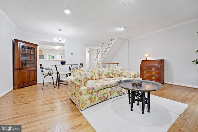 $562,500 | 73 Fendall Avenue, Alexandria, VA 22304