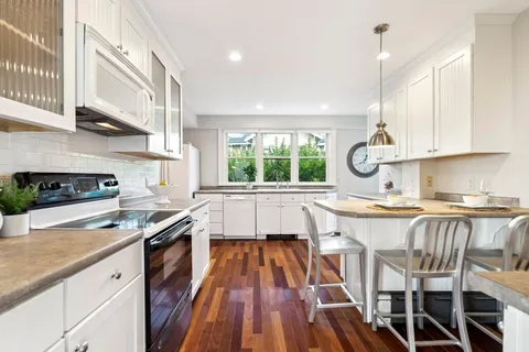 $1,290,000 | 140 Elmwood Road, Swampscott, MA 01907