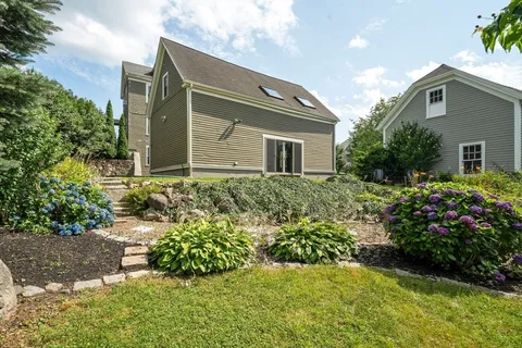 $1,290,000 | 140 Elmwood Road, Swampscott, MA 01907