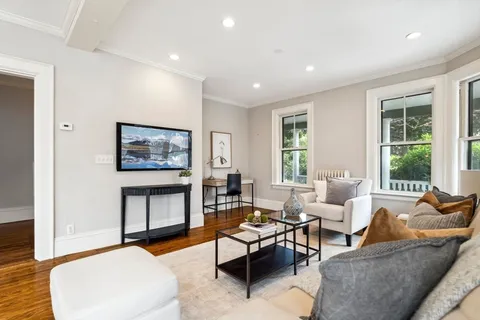 $1,290,000 | 140 Elmwood Road, Swampscott, MA 01907