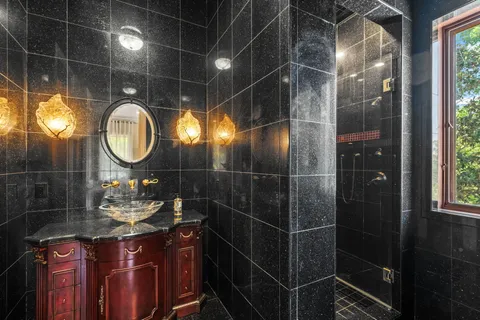 $3,750,000 | 434 Captains Circle, Destin, FL 32541