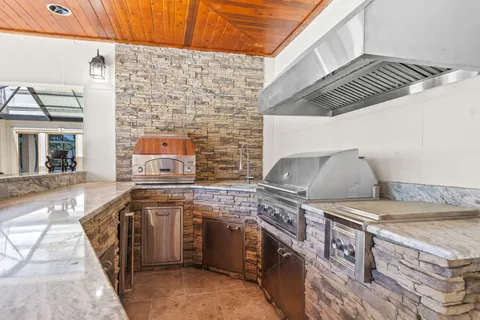 $3,750,000 | 434 Captains Circle, Destin, FL 32541