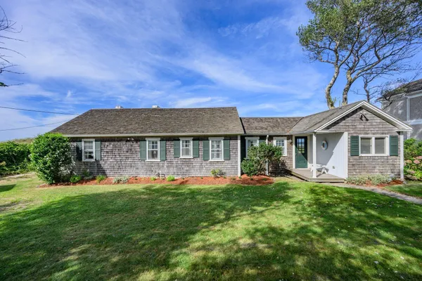 $4,750,000 | 40 Harbor Road, East Dennis, MA 02641