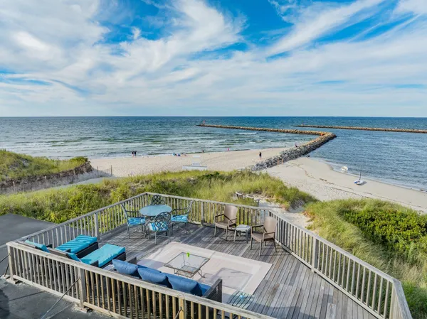 $4,750,000 | 40 Harbor Road, East Dennis, MA 02641