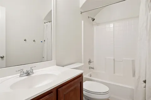 $699,999 | 3904 Harvey Penick Drive, Round Rock, TX 78664