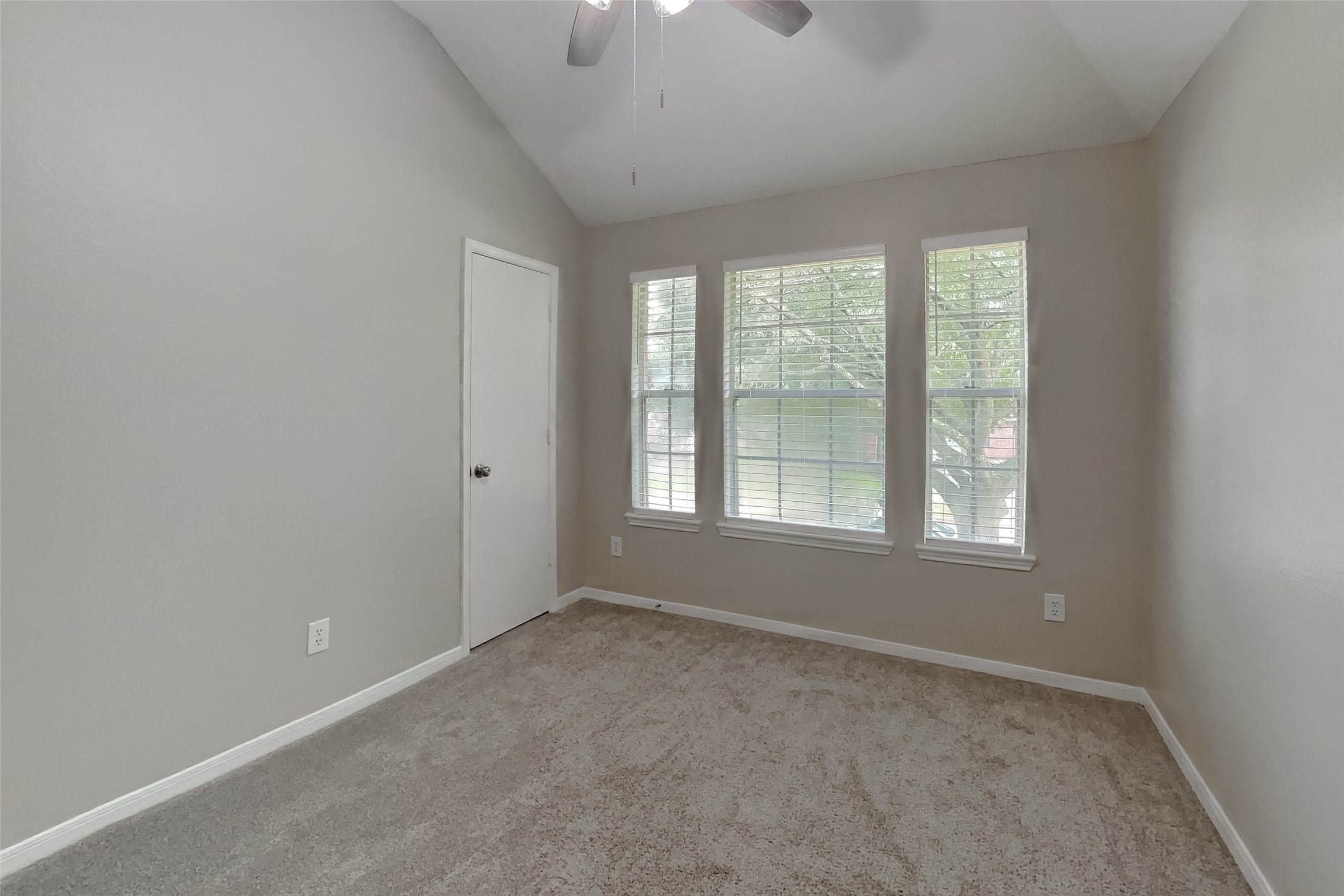 619 Bending Bough Drive Spring, TX 77388 - Photo 16 of 22 an empty room with a window