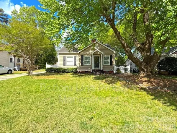 $3,400 | 2417 Bay Street, Charlotte, NC 28205