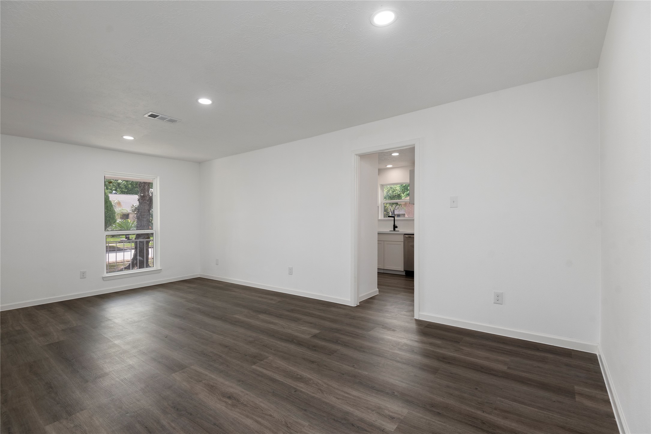 3230 Hombly Road Houston, TX 77066 - Photo 23 of 36