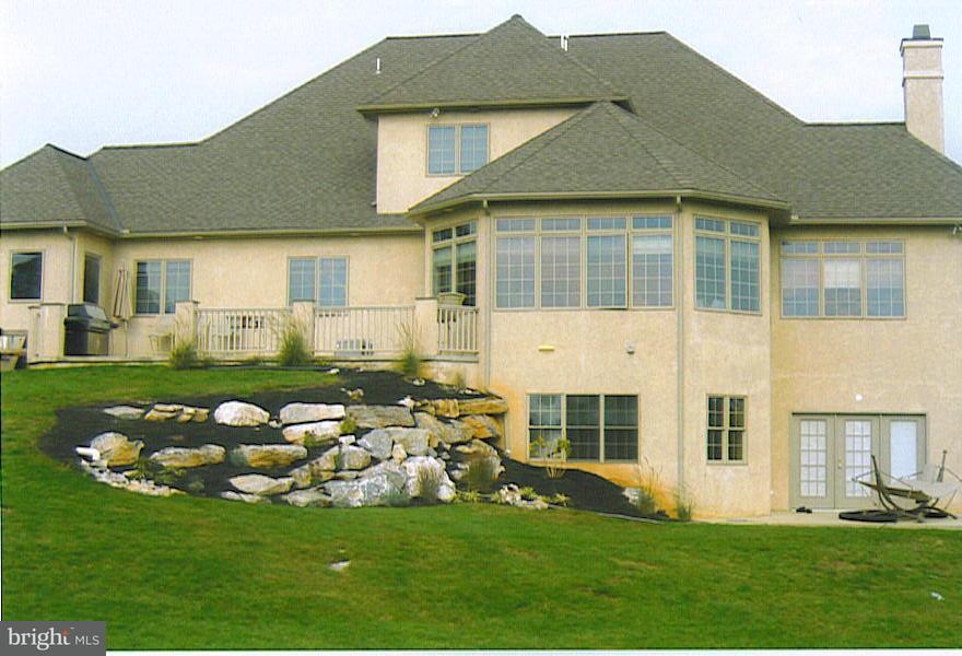 506 Wellesley Court Lititz, PA 17543 - Photo 2 of 7 Gallery Image 2