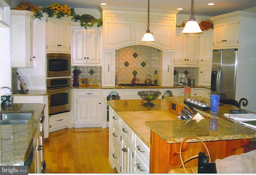 506 Wellesley Court Lititz, PA 17543 - Photo 6 of 7 Gallery Image 6