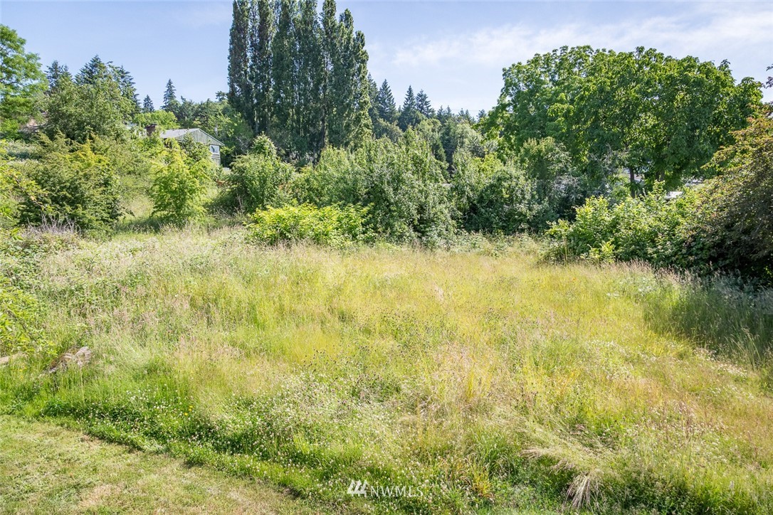 416-500 Sheridan Road Bremerton, WA 98310 - Photo 8 of 13 a view of a lake view